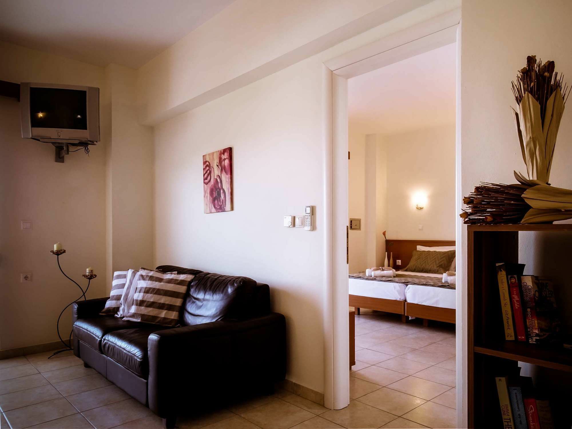 Tsambikos Apts Фалираки Экстерьер фото